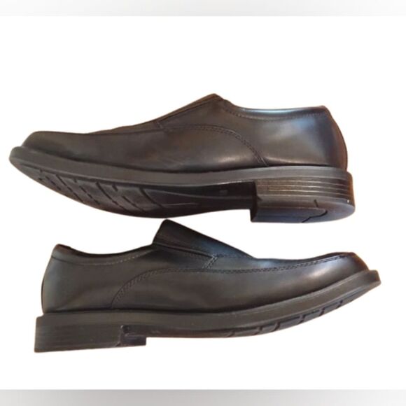 Men's Slip On Leather Black Shoes Size 10 Business Casual Work Wear Office Style - Picture 3 of 7
